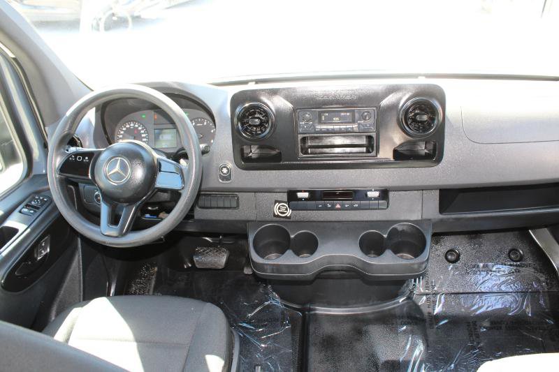 Used 2019 Mercedes-Benz Sprinter 144 image 9