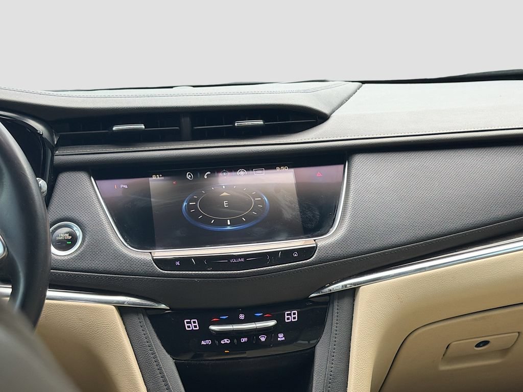 Used 2018 Cadillac XT5 FWD image 28