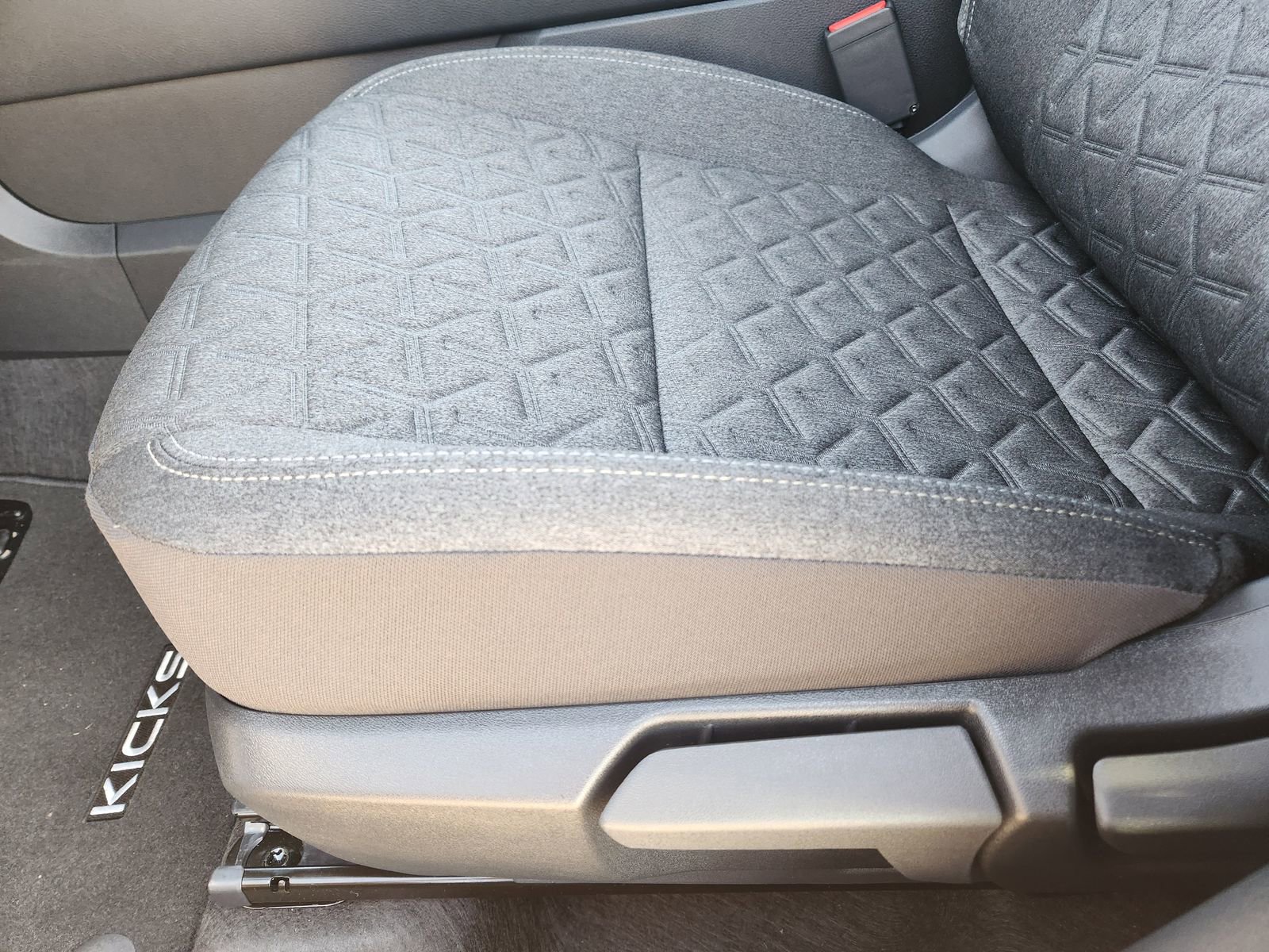 New 2026 Nissan Kicks SV w/ SV Premium Package image 20