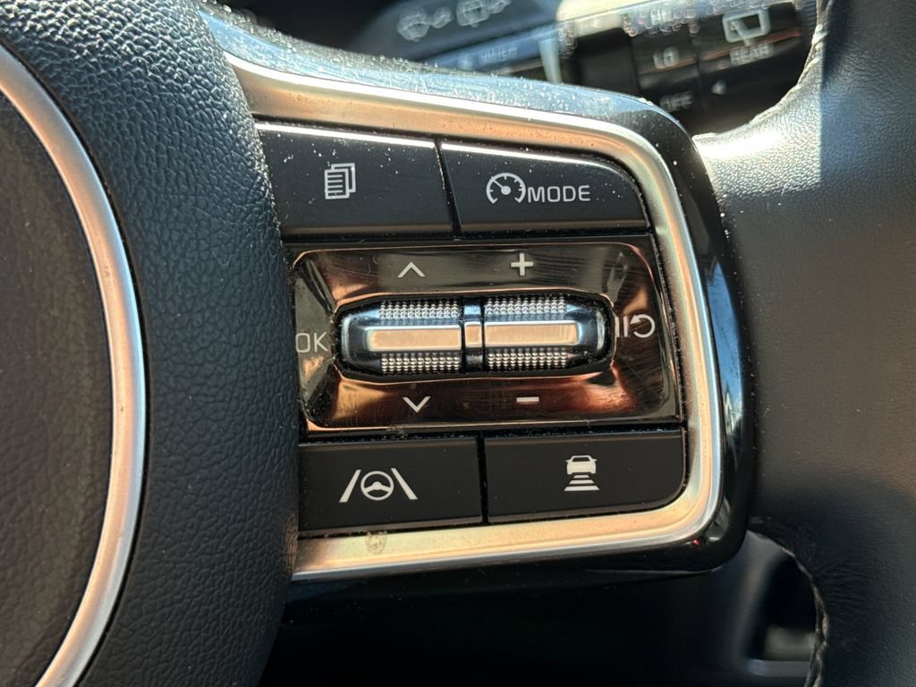 Used 2023 Kia Sorento SX AWD/4WD image 29
