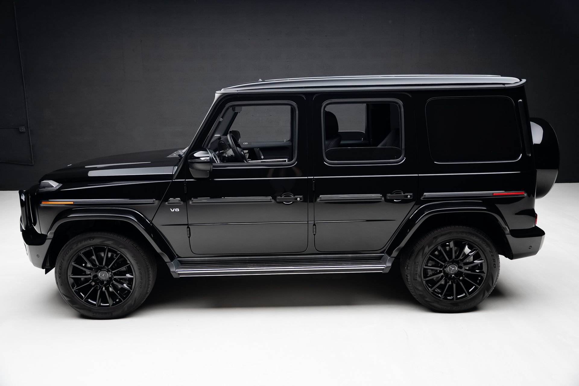 Used 2021 Mercedes-Benz G 550 w/ AMG Line image 17
