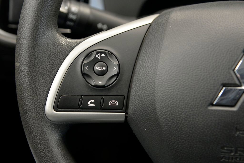 Used 2020 Mitsubishi Outlander SE image 22