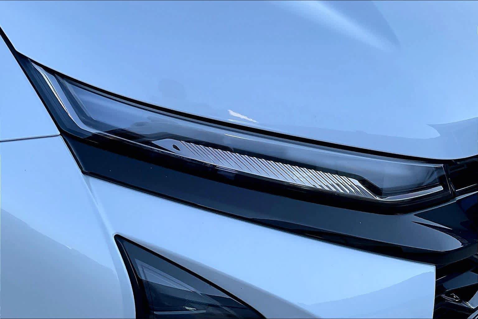 Certified 2025 Chevrolet Equinox RS w/ Safety and Technology Package AWD/4WD image 27