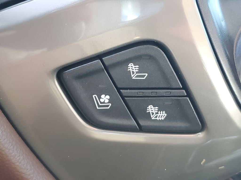 Used 2019 Chevrolet Silverado 3500 High Country w/ Duramax Plus Package image 34