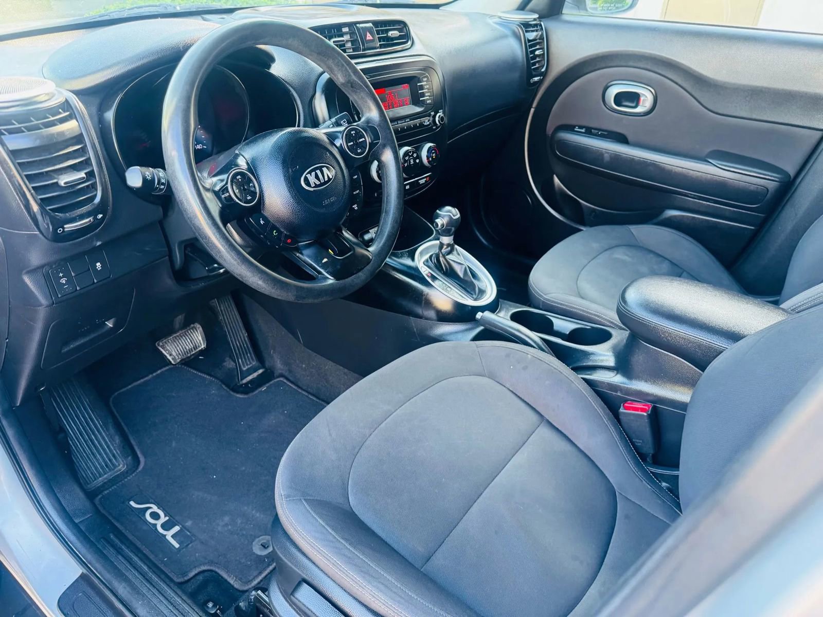 Used 2015 Kia Soul image 9