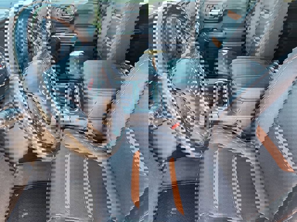 Used 2023 GMC Sierra 2500 AT4 w/ AT4 Preferred Package image 9