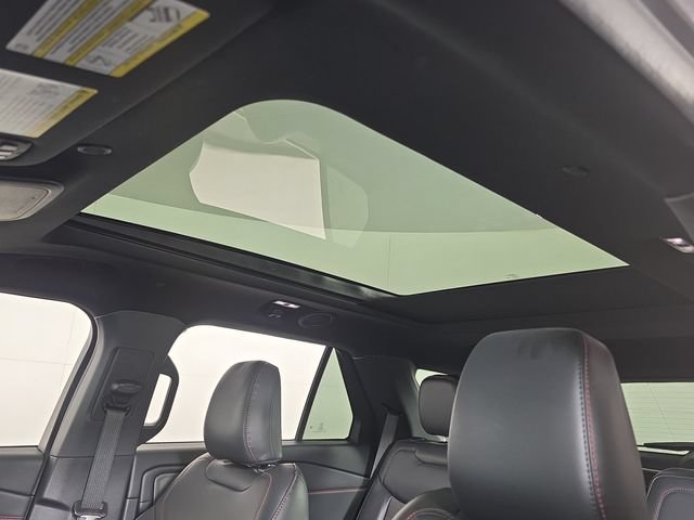 Used 2026 Ford Explorer ST-Line AWD/4WD image 25