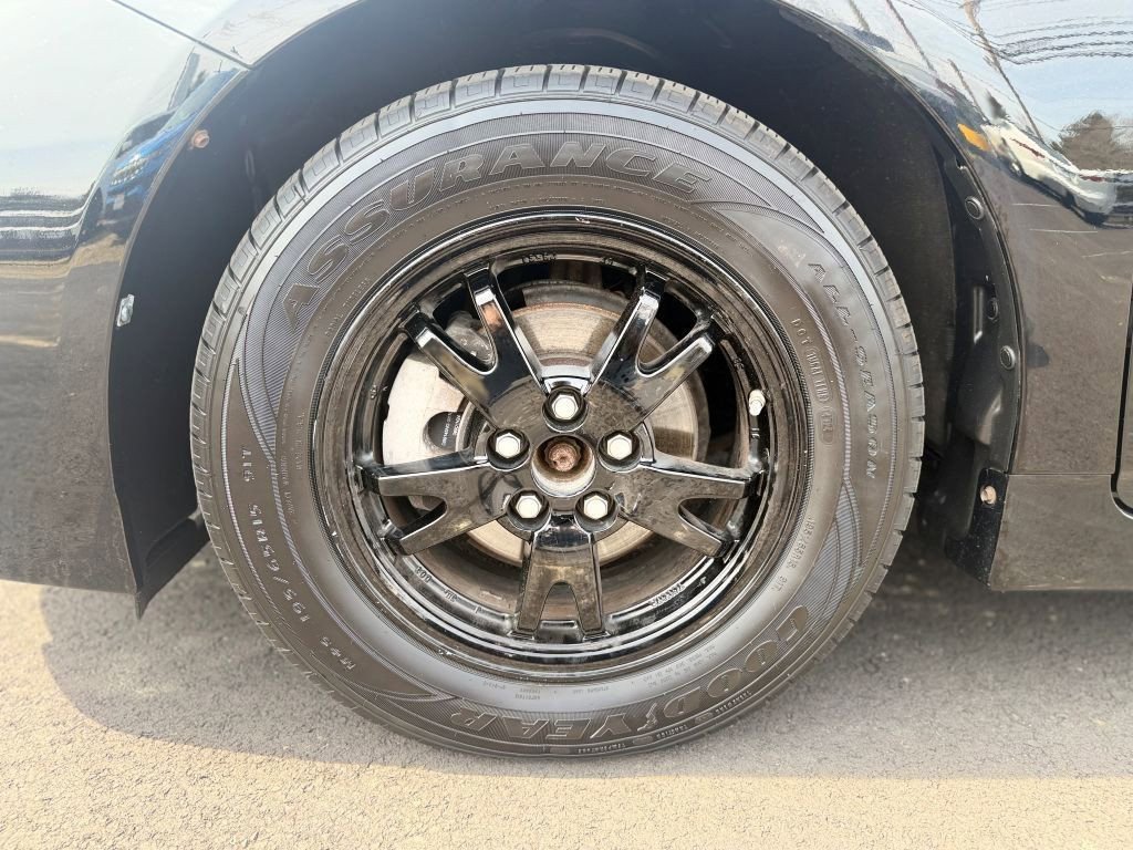 Used 2015 Toyota Prius Three FWD image 8