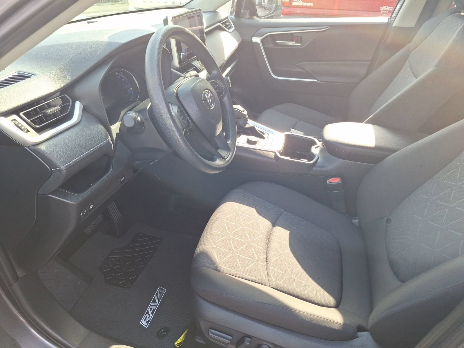 Used 2024 Toyota RAV4 XLE w/ Convenience Package AWD/4WD image 16