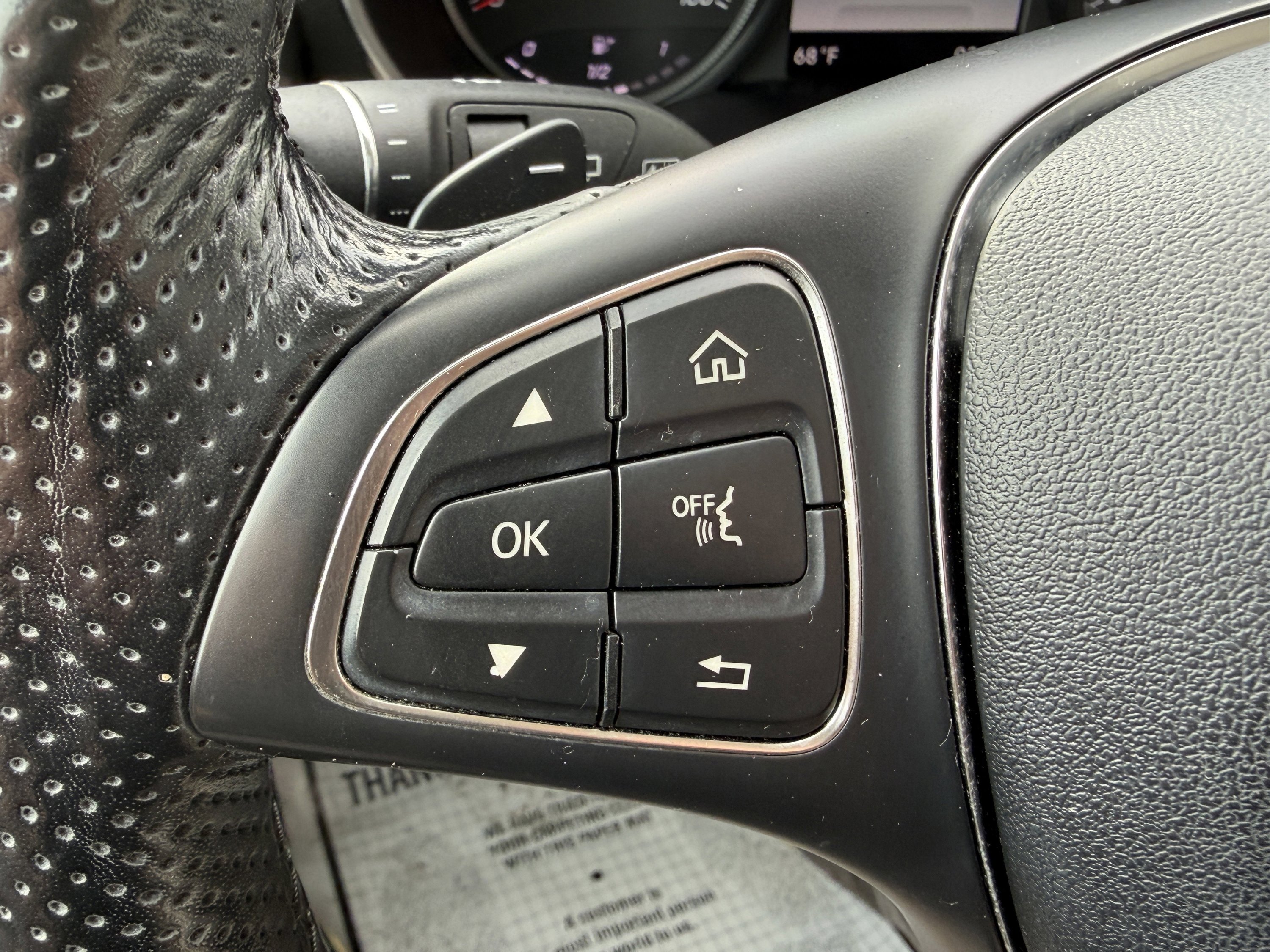 Used 2019 Mercedes-Benz GLC 300 4MATIC w/ Multimedia Package image 28