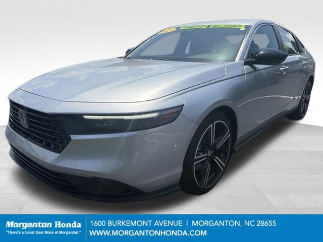 Used 2025 Honda Accord Sport image 3