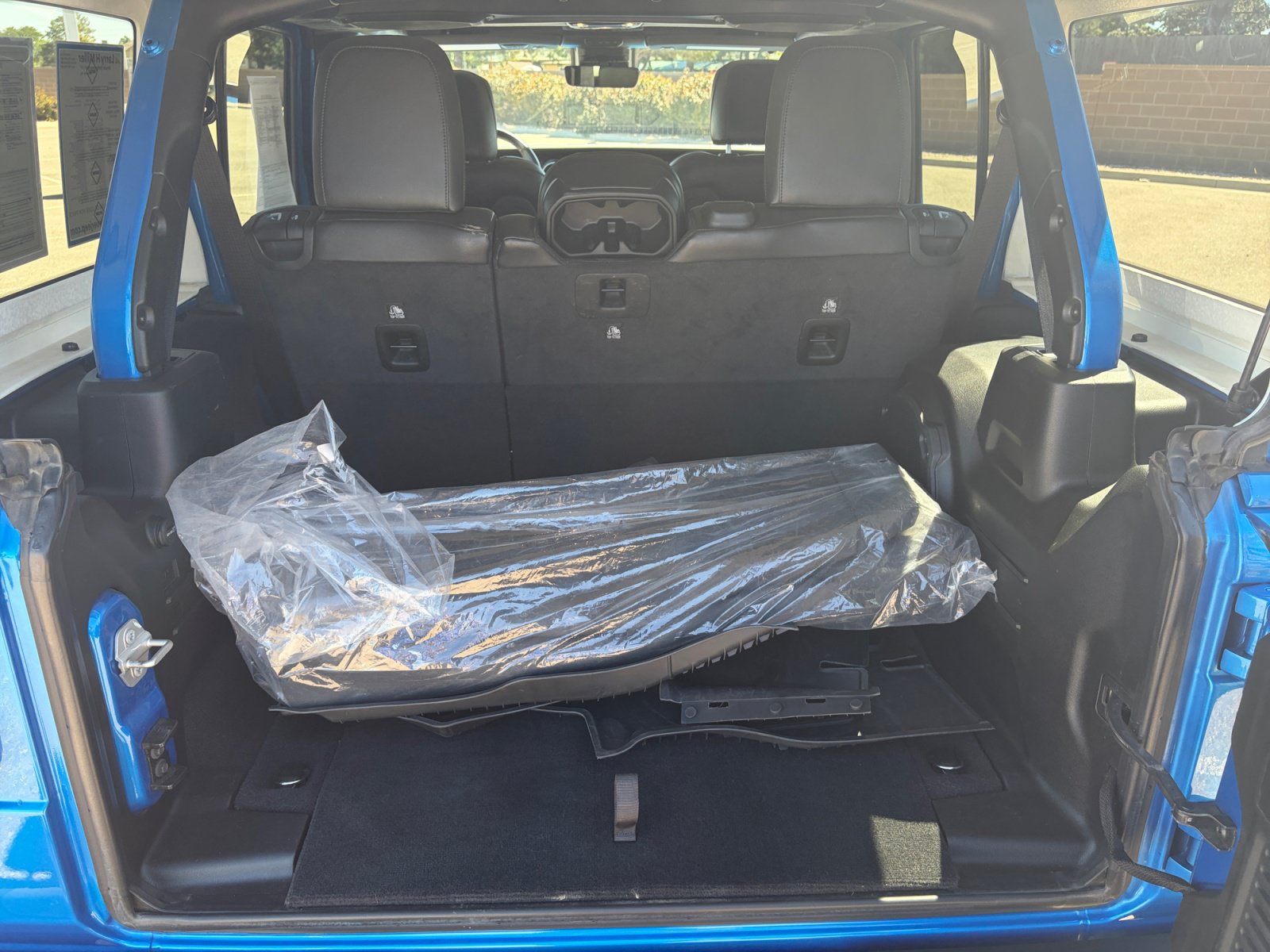 Used 2023 Jeep Wrangler Unlimited Rubicon 392 w/ Trailer Tow Package AWD/4WD image 30