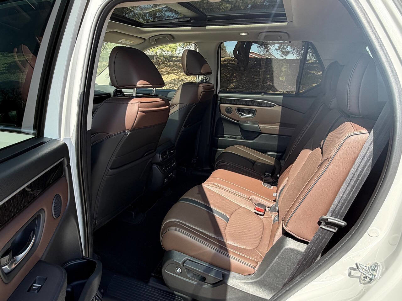 Used 2023 Honda Pilot Elite image 16