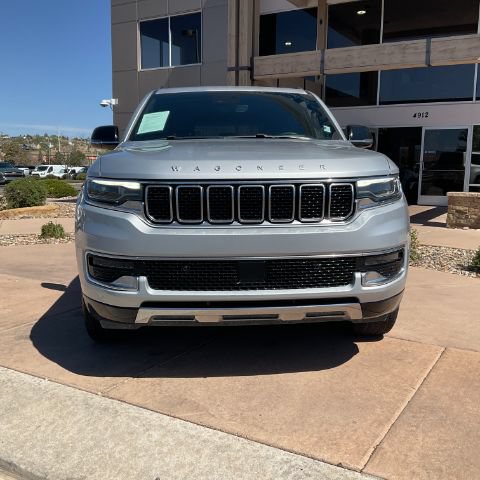 Used 2024 Jeep Wagoneer Series III AWD/4WD image 3