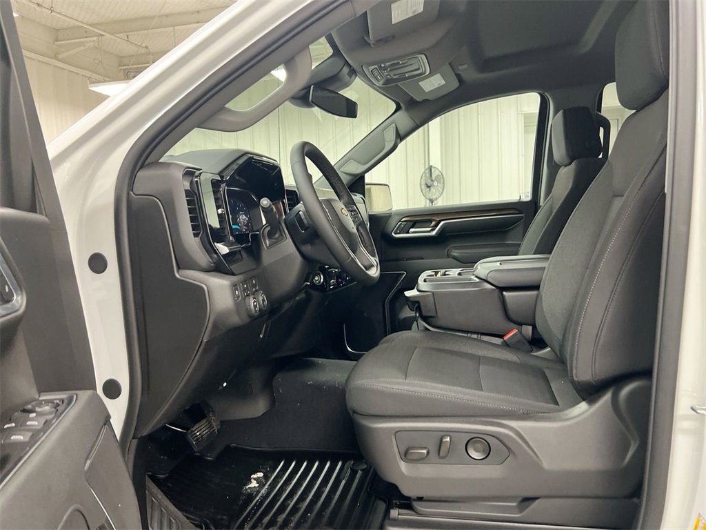 New 2026 Chevrolet Silverado 1500 LT image 19