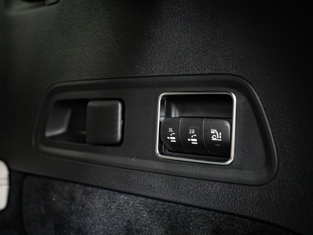 New 2026 Mercedes-Benz GLS 450 4MATIC image 23