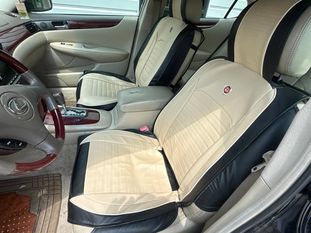 Used 2004 Lexus ES 330 FWD image 12