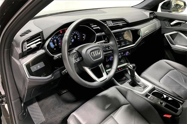 Certified 2025 Audi Q3 2.0T Premium w/ Convenience Package image 12