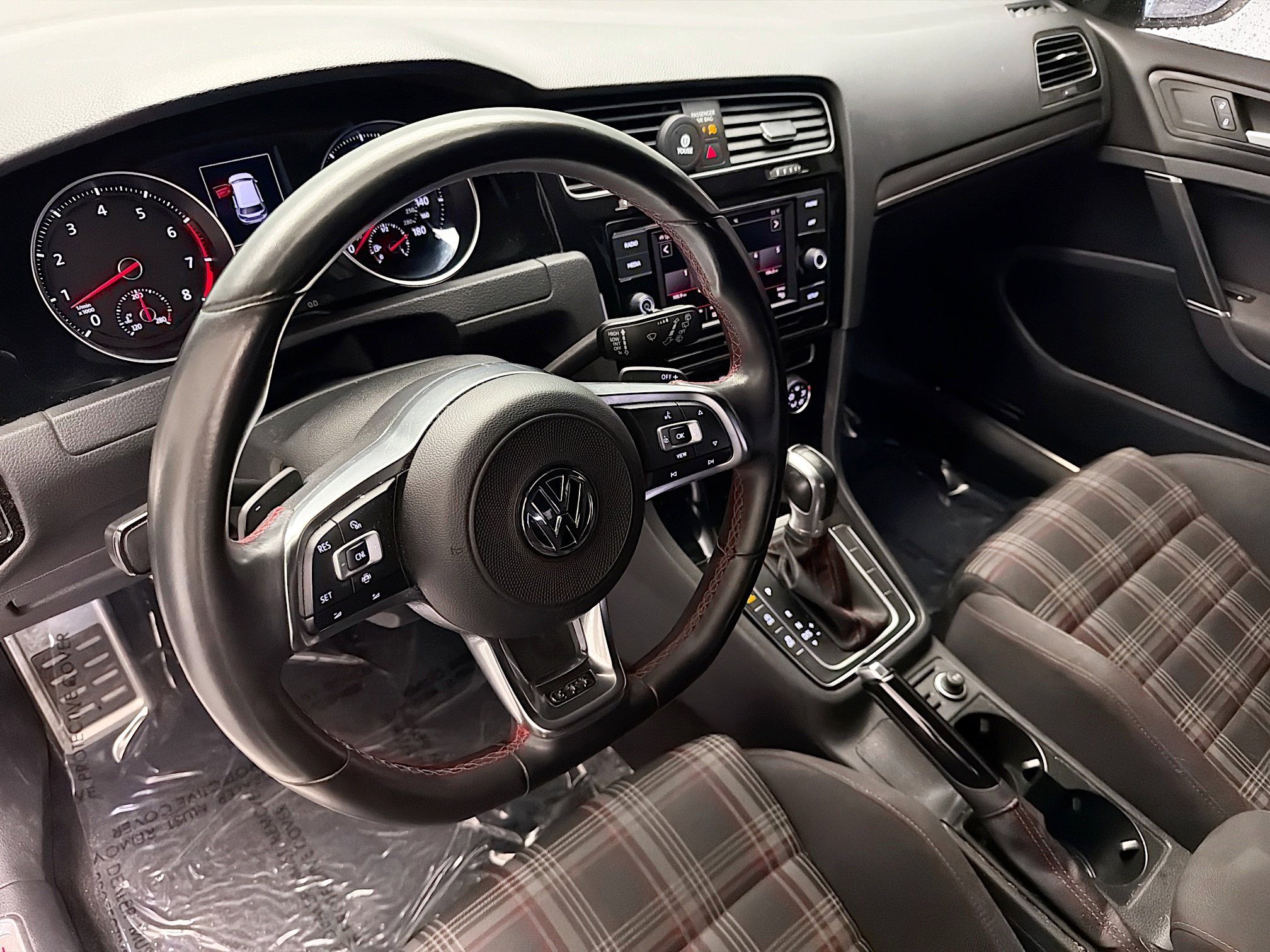 Used 2019 Volkswagen GTI Rabbit Edition image 7