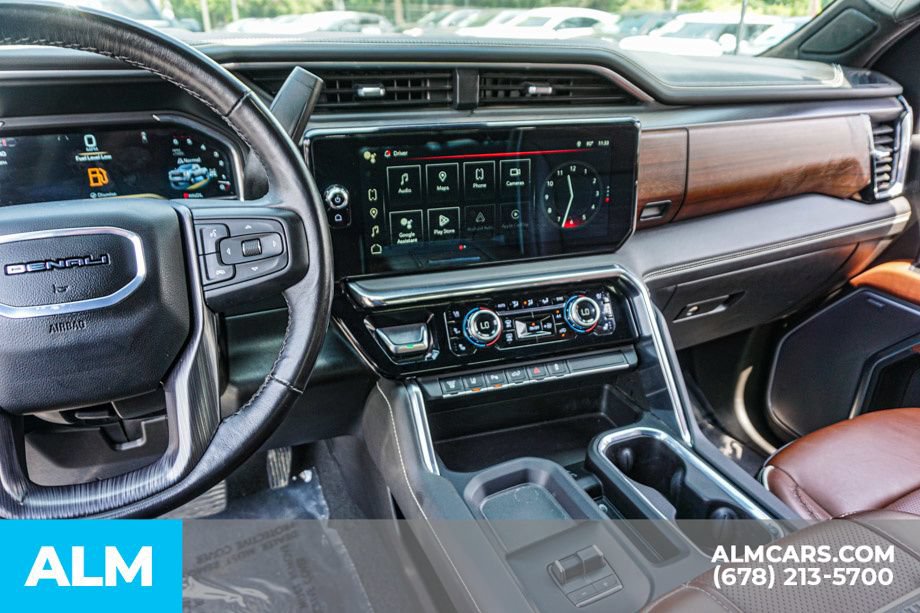 Used 2024 GMC Sierra 3500 Denali Ultimate AWD/4WD image 31