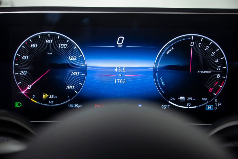 Used 2025 Mercedes-Benz GLE 450e 4MATIC image 27