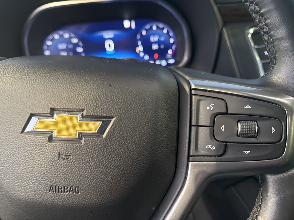 Used 2023 Chevrolet Suburban Premier image 19