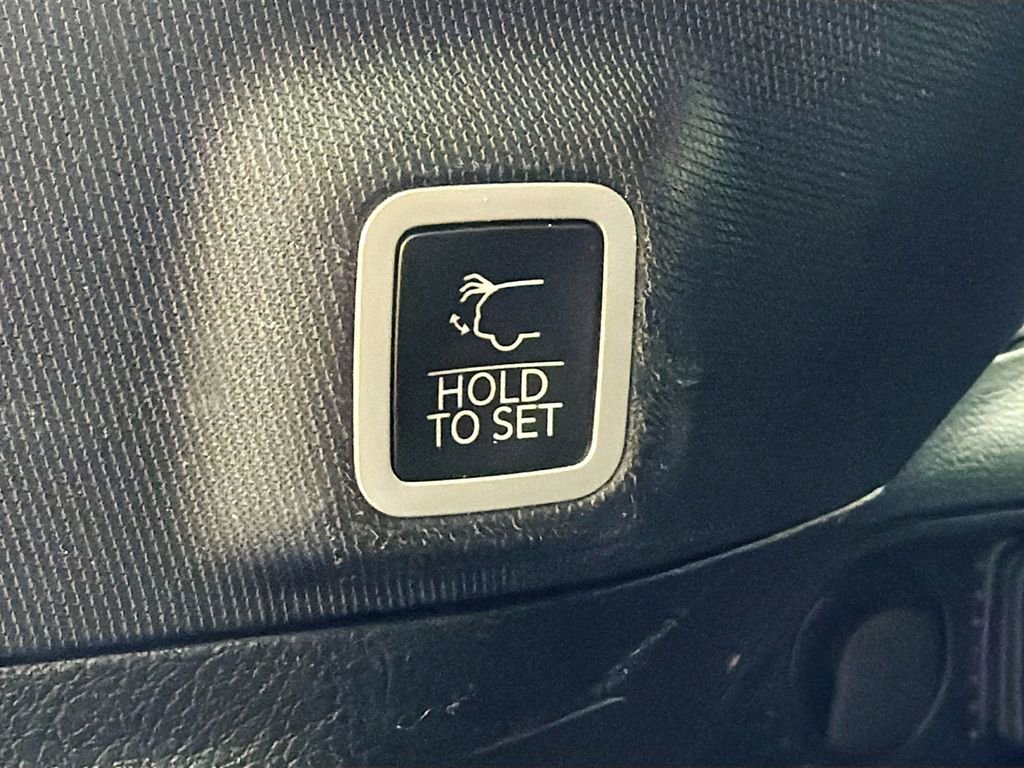 Used 2024 Jeep Grand Cherokee Limited image 14