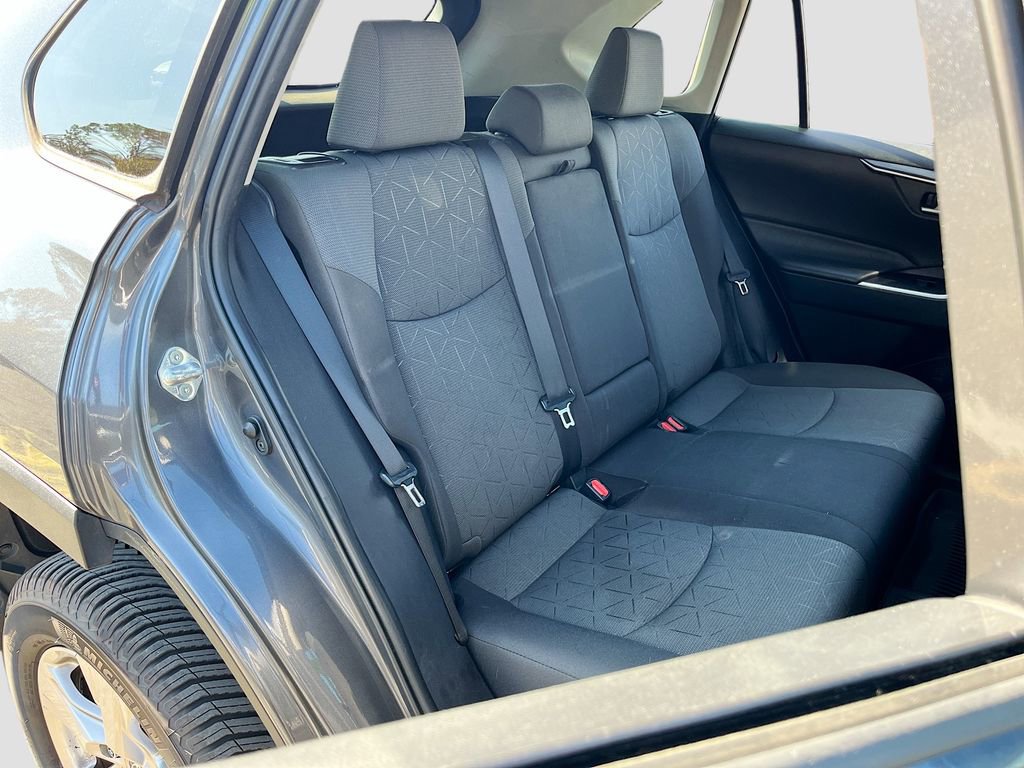 Used 2022 Toyota RAV4 XLE image 23