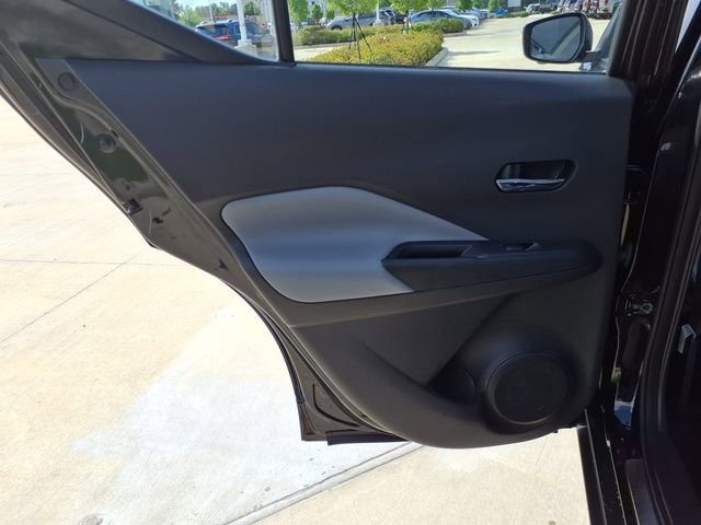 Used 2022 Nissan Kicks SR w/ Premium Package FWD image 16