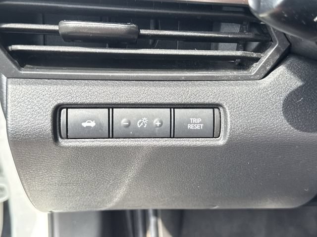 Used 2022 Nissan Altima 2.5 SR FWD image 32