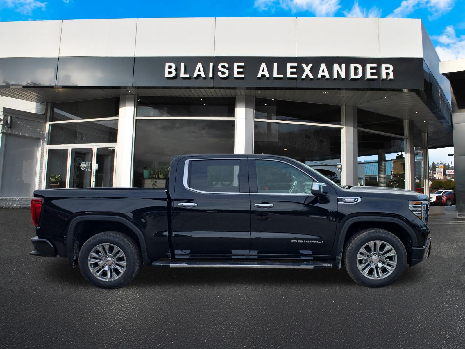 New 2026 GMC Sierra 1500 Denali w/ Technology Package AWD/4WD image 2