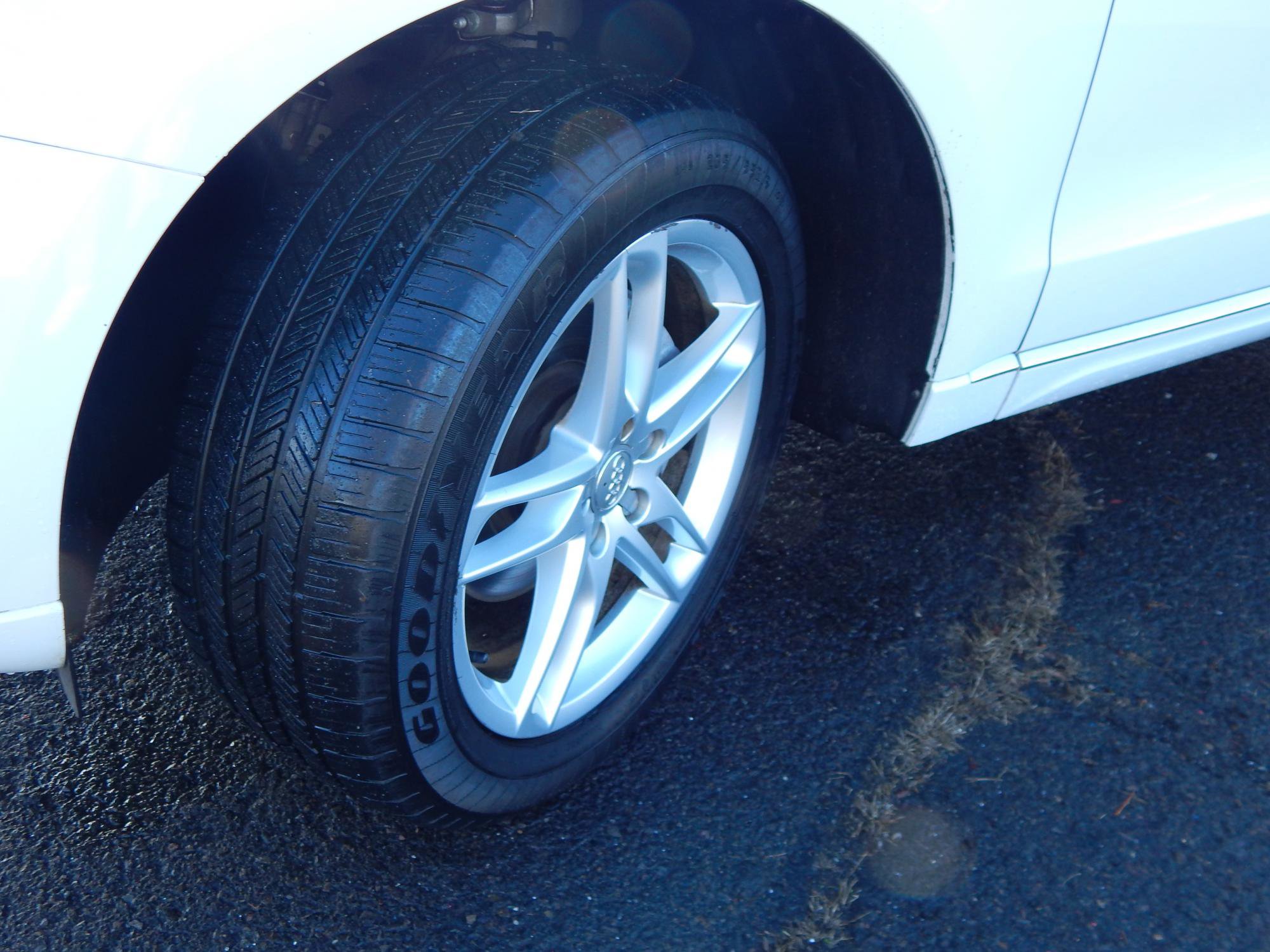 Used 2017 Audi Q5 2.0T Premium Plus w/ Technology Package image 28