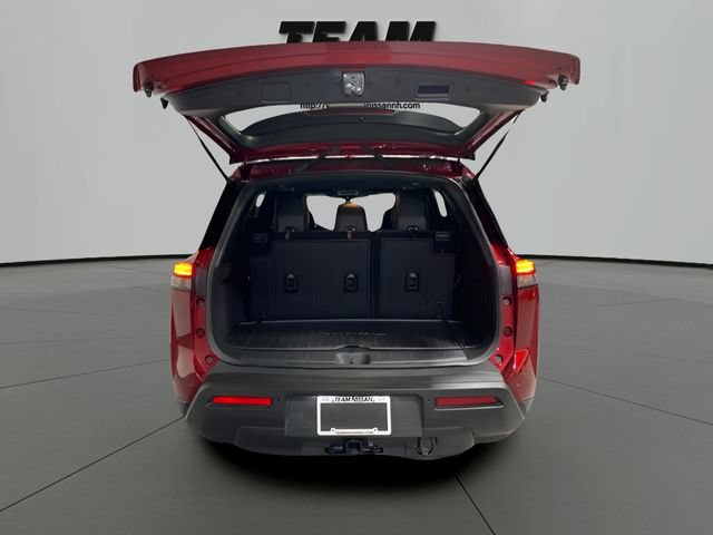 Used 2024 Nissan Pathfinder Rock Creek AWD/4WD image 6