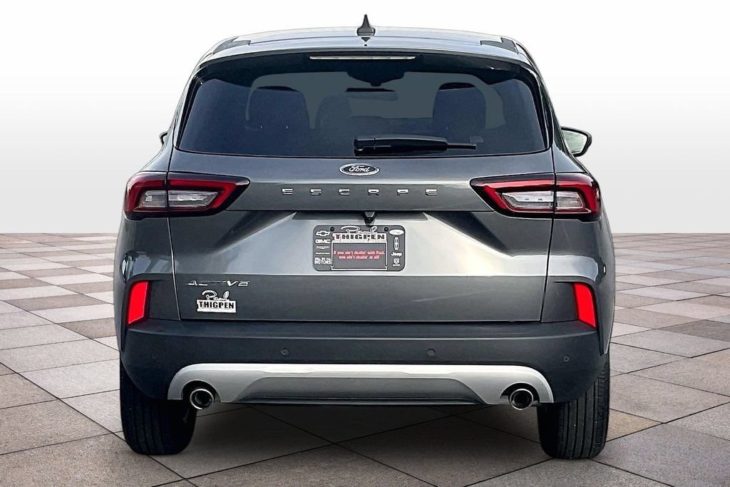 Certified 2025 Ford Escape Active w/ Tech Pack #1 FWD image 4