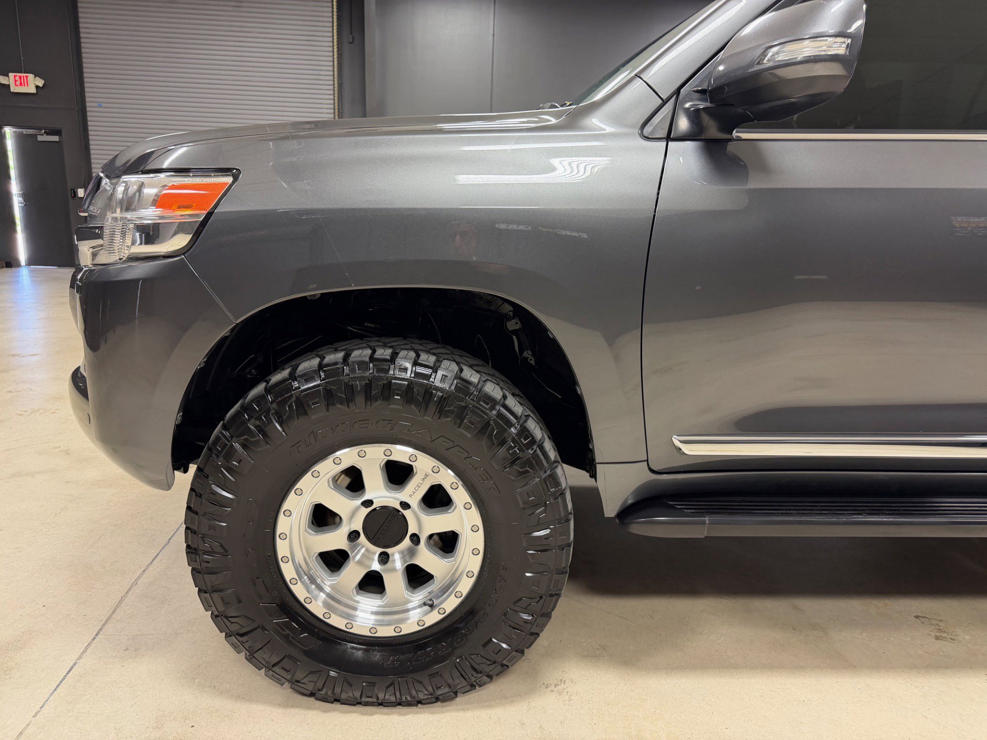 Used 2016 Toyota Land Cruiser AWD/4WD image 19