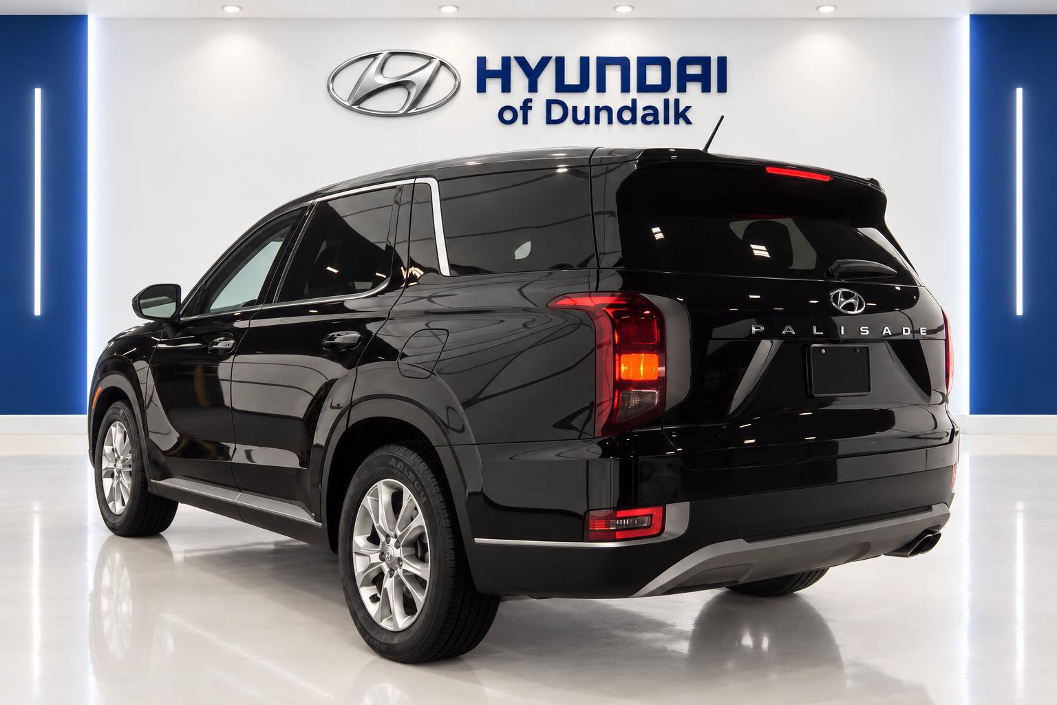 Used 2022 Hyundai Palisade SE FWD image 2