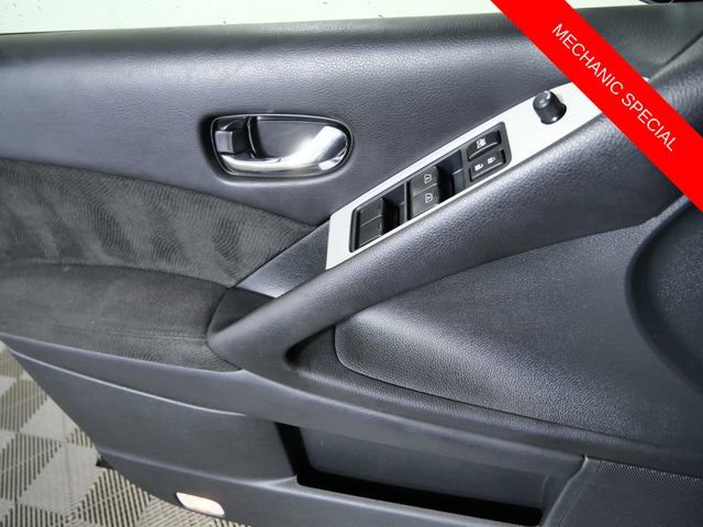 Used 2012 Nissan Murano SV AWD/4WD image 24