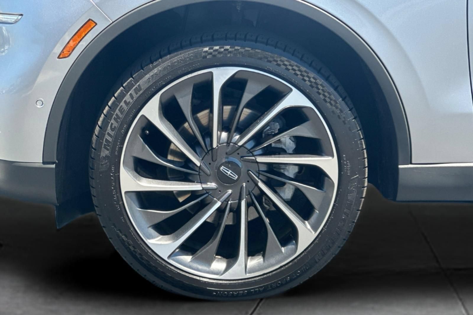 Used 2020 Lincoln Aviator Reserve AWD/4WD image 28