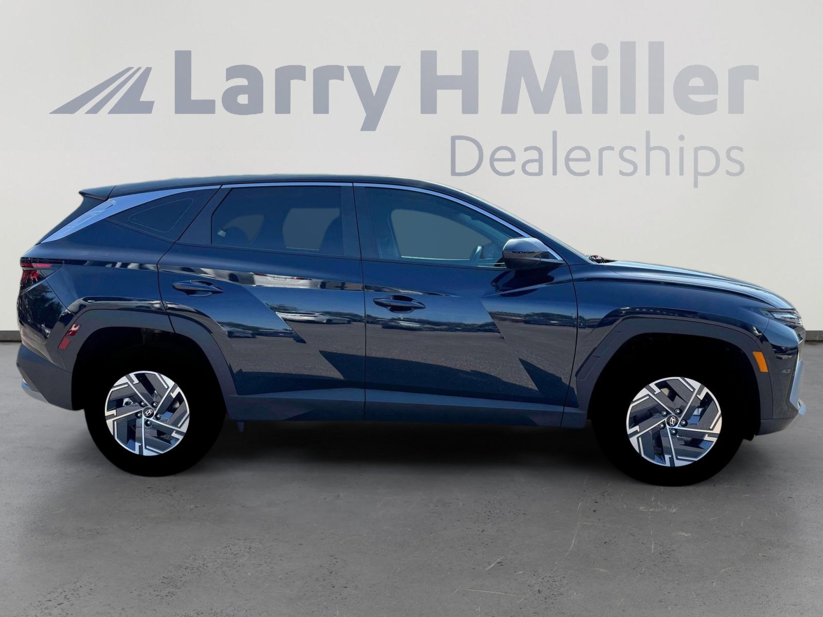 New 2026 Hyundai Tucson Blue SE AWD/4WD image 9