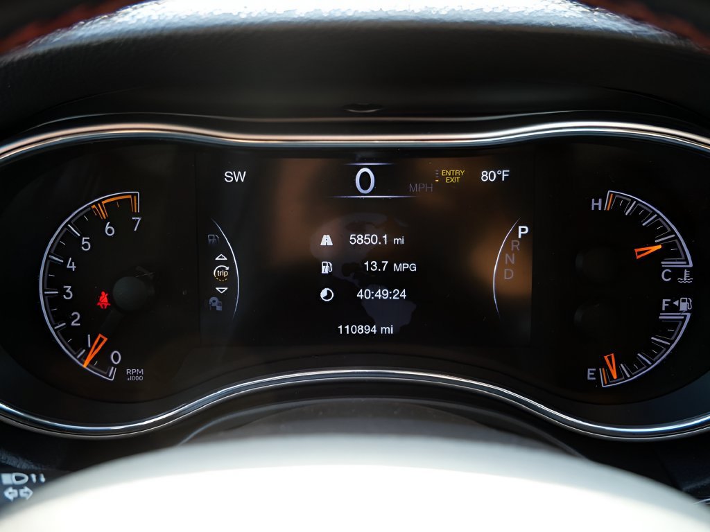 Used 2021 Jeep Grand Cherokee Trailhawk w/ Trailhawk Luxury Group AWD/4WD image 19