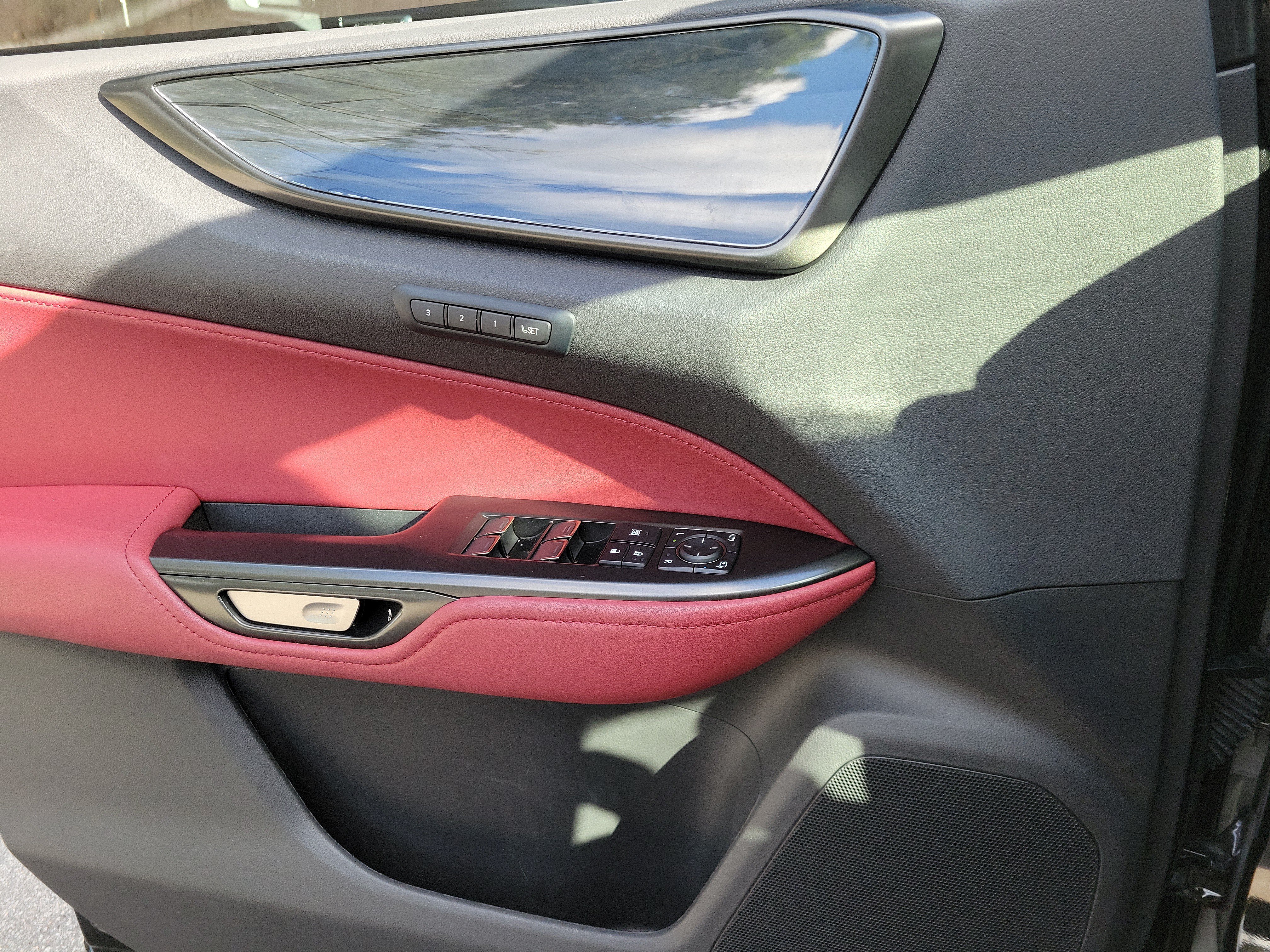 Used 2025 Lexus NX 250 FWD w/ Cold Area Package image 15