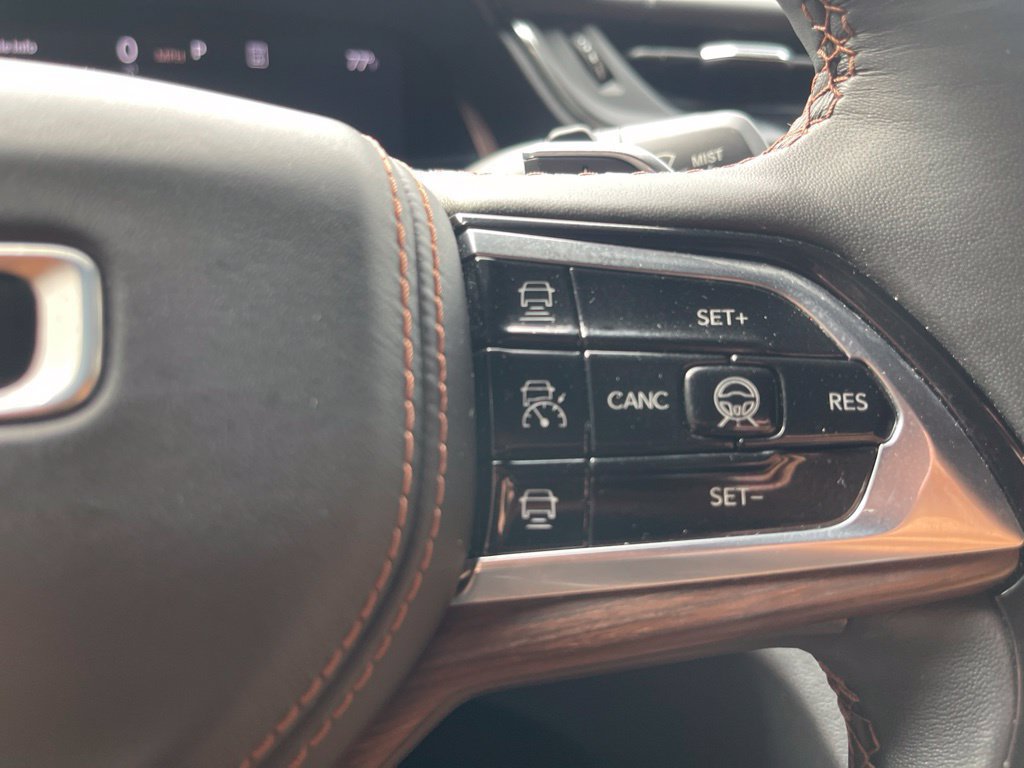 Used 2024 Jeep Grand Cherokee L Summit AWD/4WD image 21