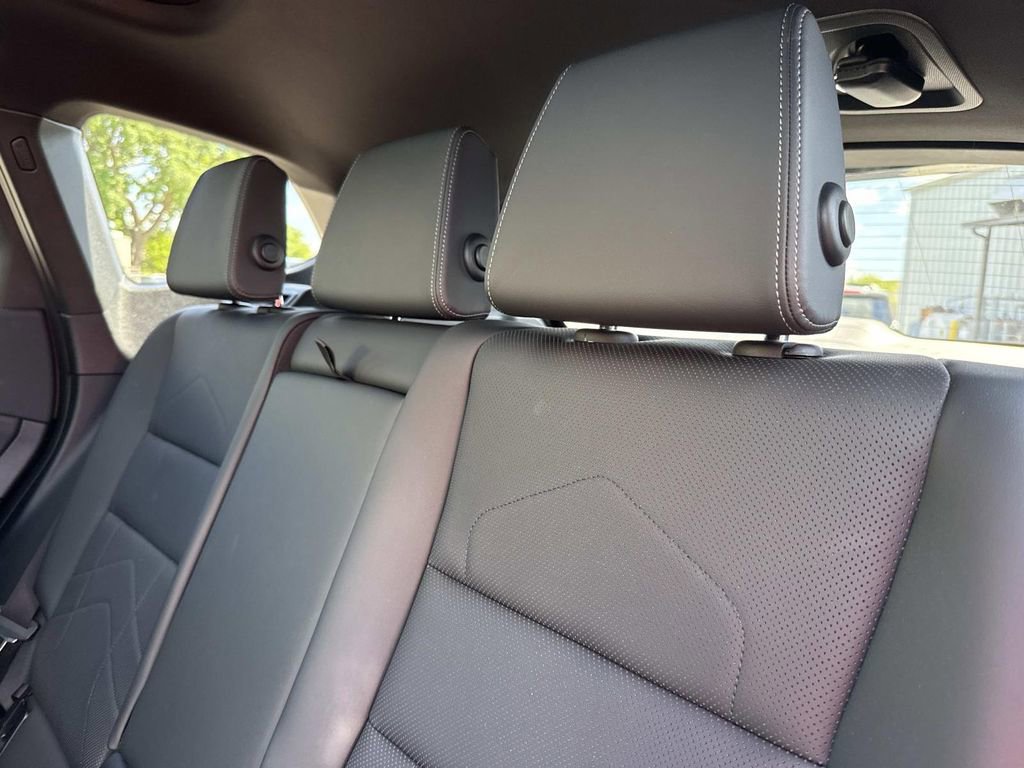 Used 2025 BMW X1 xDrive28i image 13