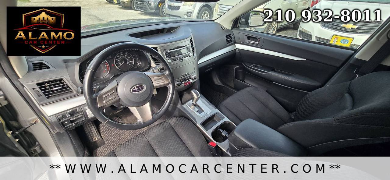 Used 2011 Subaru Outback 2.5i Premium AWD/4WD image 31