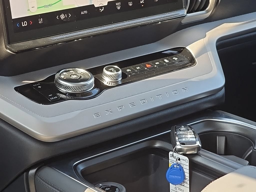New 2027 Ford Expedition Max Active AWD/4WD image 13