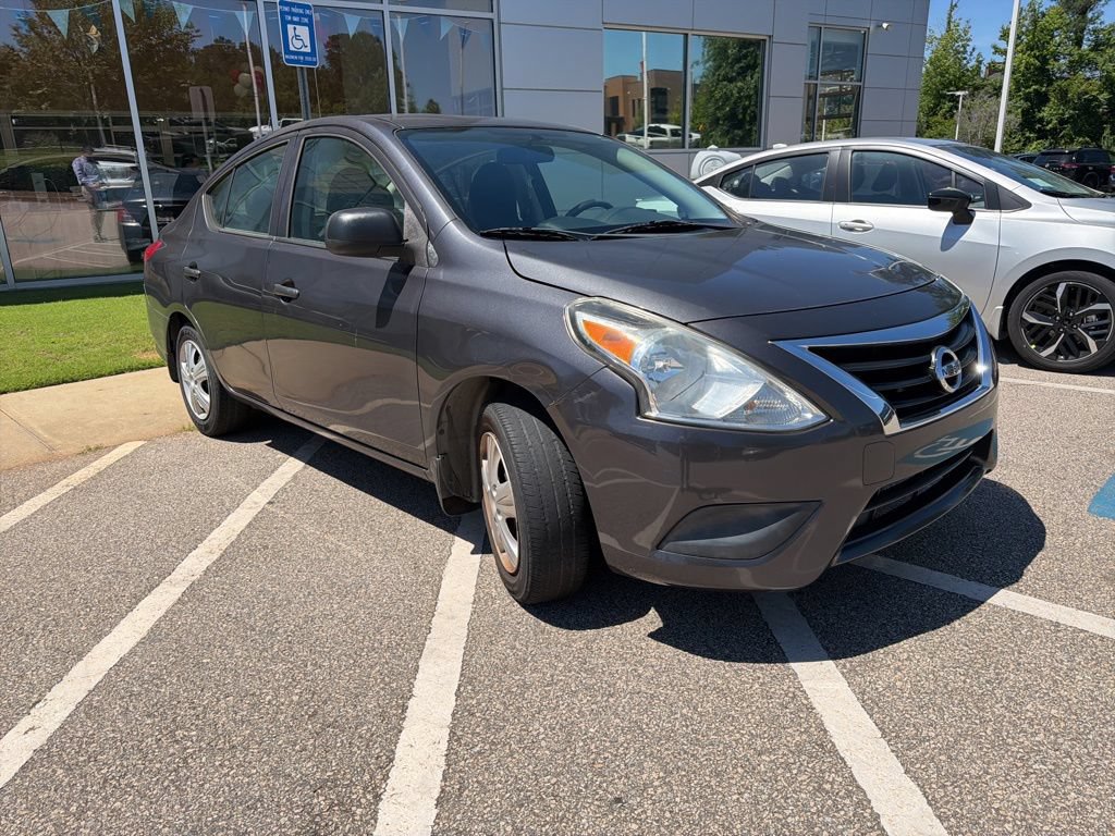 Used 2015 Nissan Versa S FWD image 5