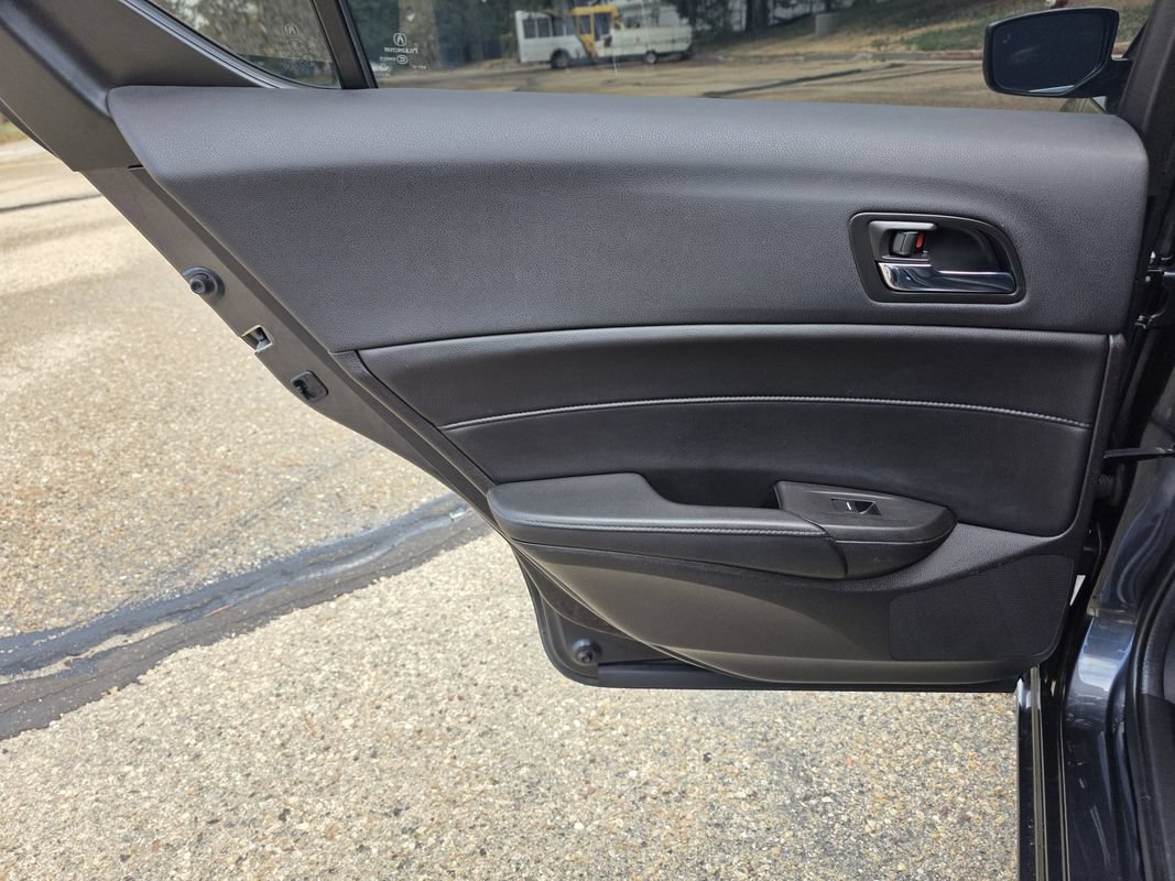 Used 2016 Acura ILX FWD image 16