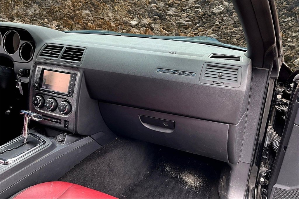 Used 2013 Dodge Challenger R/T image 14