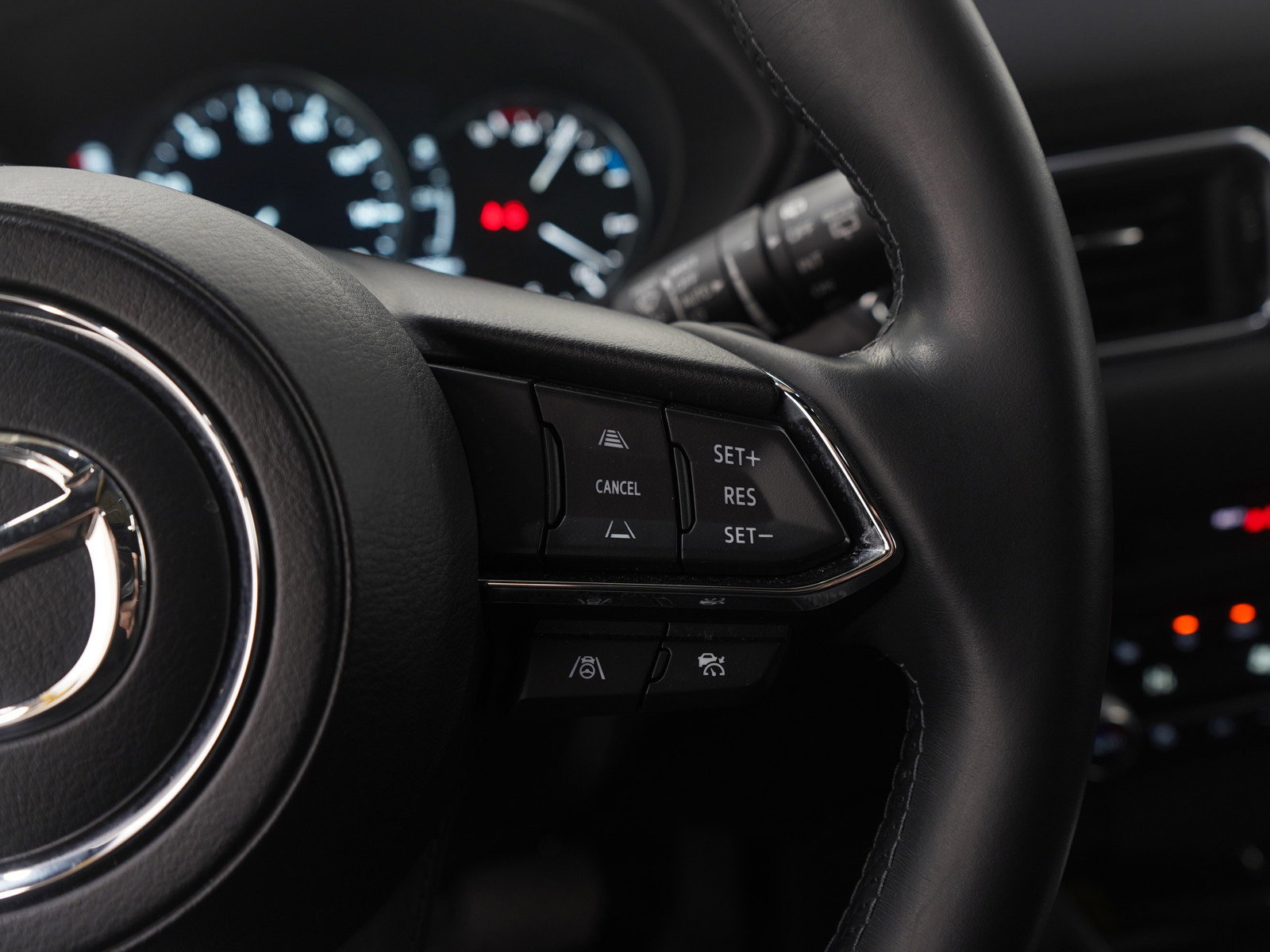 Used 2023 MAZDA CX-5 Signature image 28