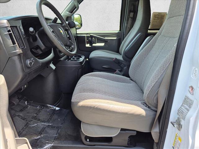 Used 2019 Chevrolet Express 3500 LT w/ LT Preferred Equipment Group RWD image 15